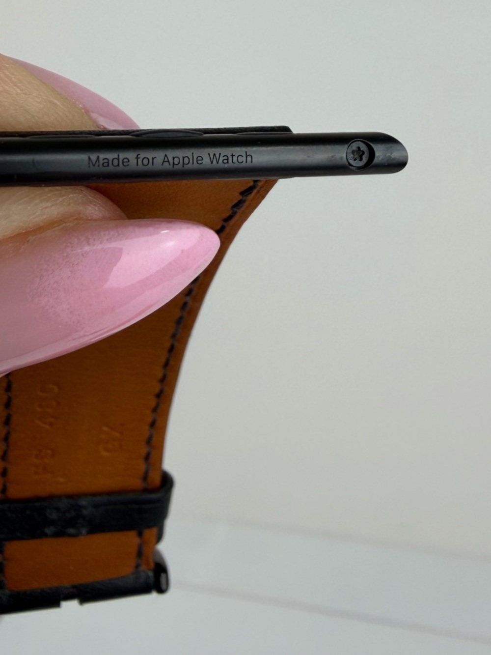 Hermès Apple Watch Band 44mm 45mm Noir Black Single Tour Leather - Picture 6 of 10